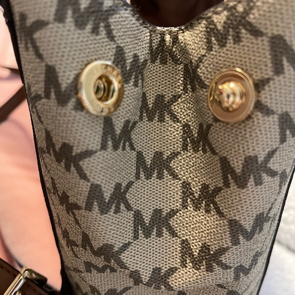 Michael Kors Mindy Backpack - Picture 6 of 8